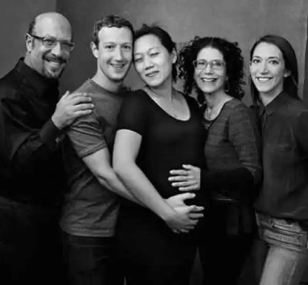 Facebook Founder, Mark Zuckerberg Shares Family Photo On Thanksgiving Day